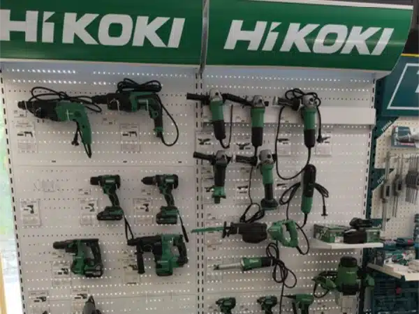 Elettroutensili professionali Milwaukee, Bosch e Hikoki